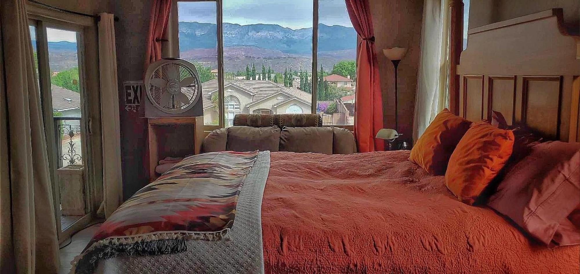 The Zion House - Affordable Bedrooms Homestay